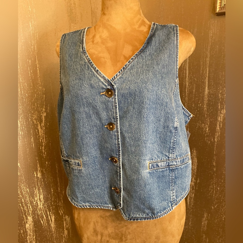 NWT Old Navy Blue Denim Button-Up Vest Size 2X